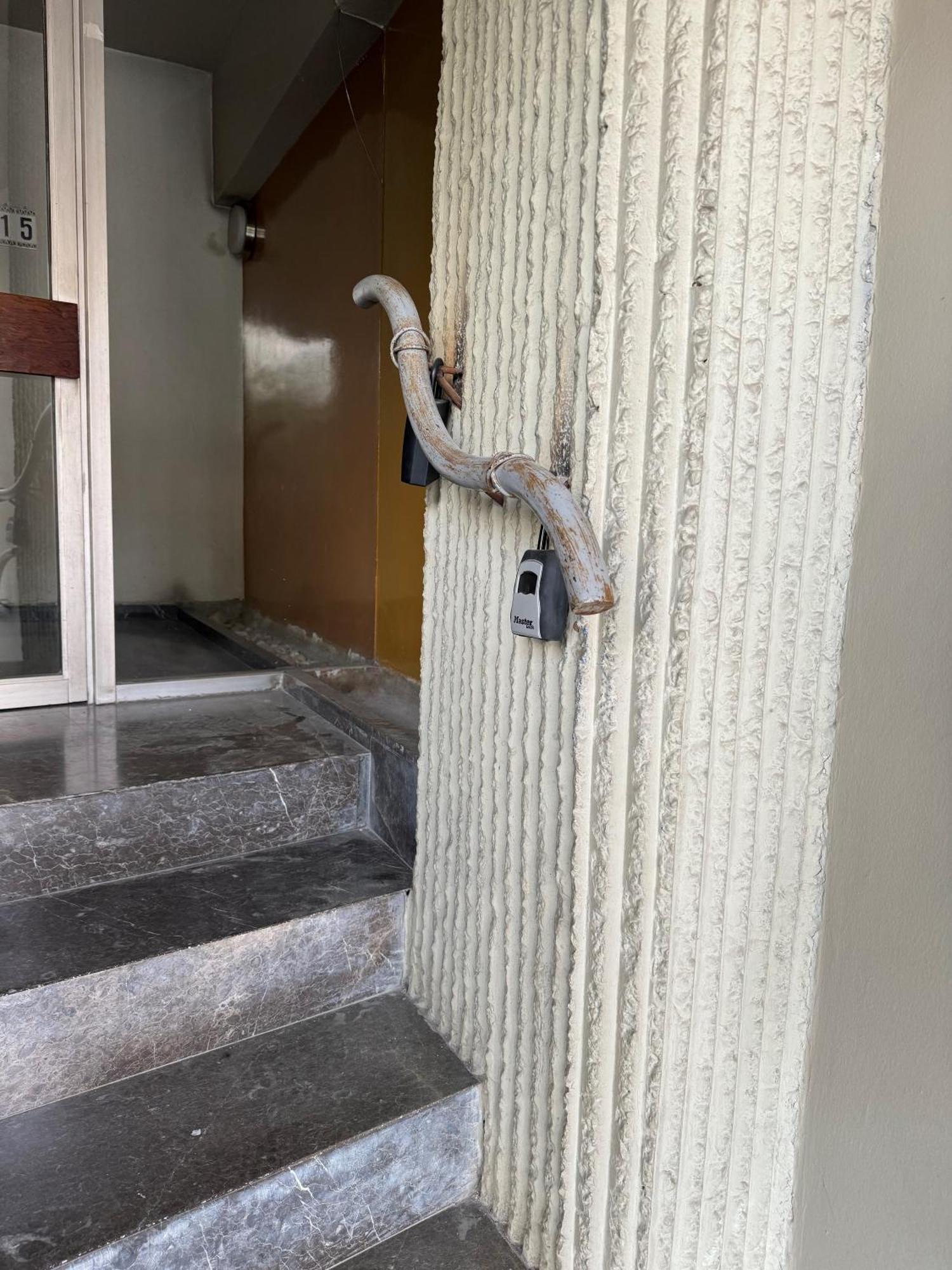 Plaka K15 Apartment Athena Bagian luar foto